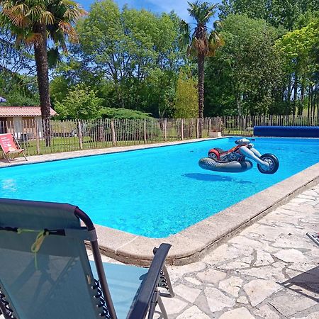 Gite Au Moulin Du Comte Bourrouillan Zewnętrze zdjęcie