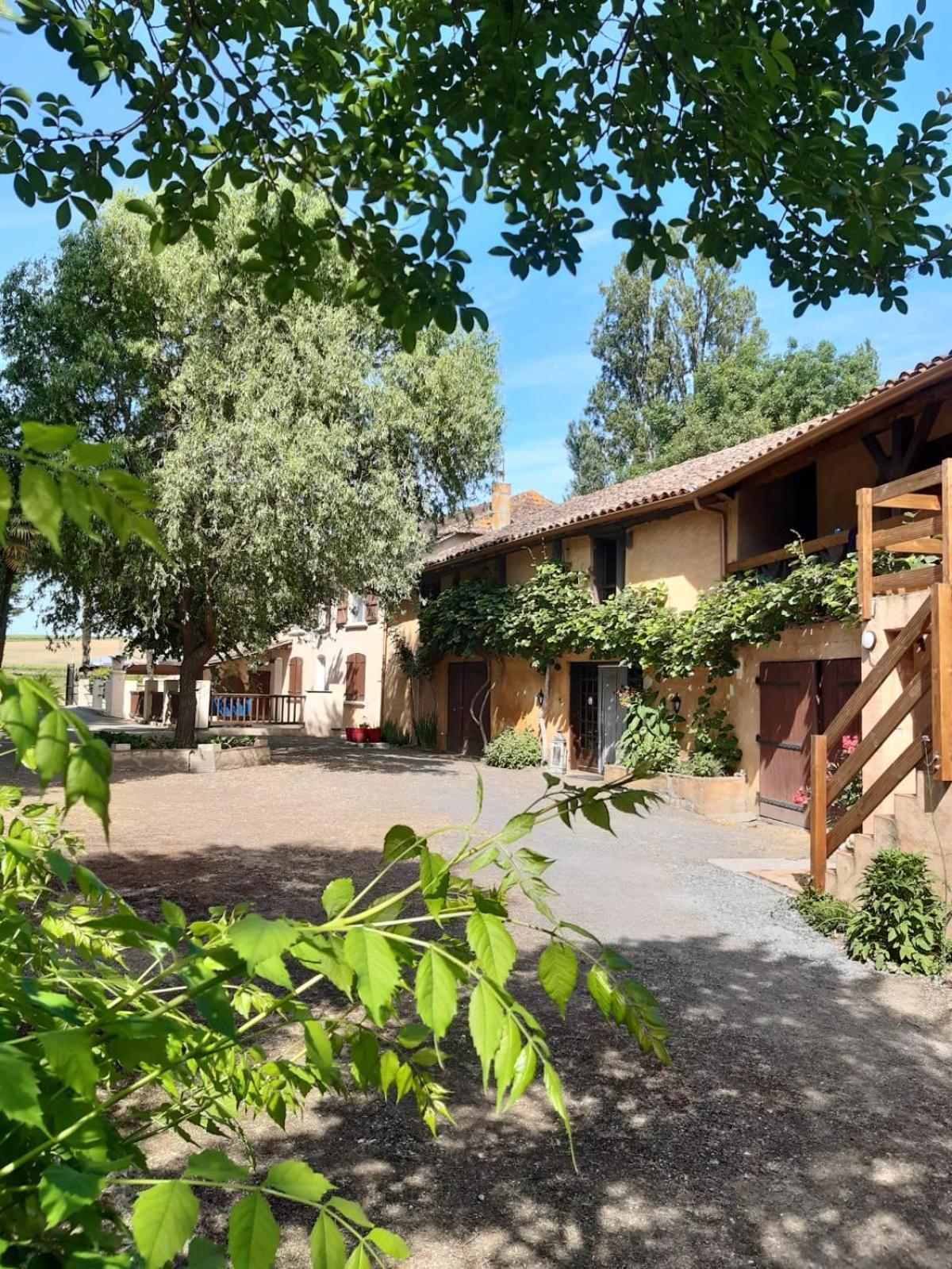 Gite Au Moulin Du Comte Bourrouillan Zewnętrze zdjęcie