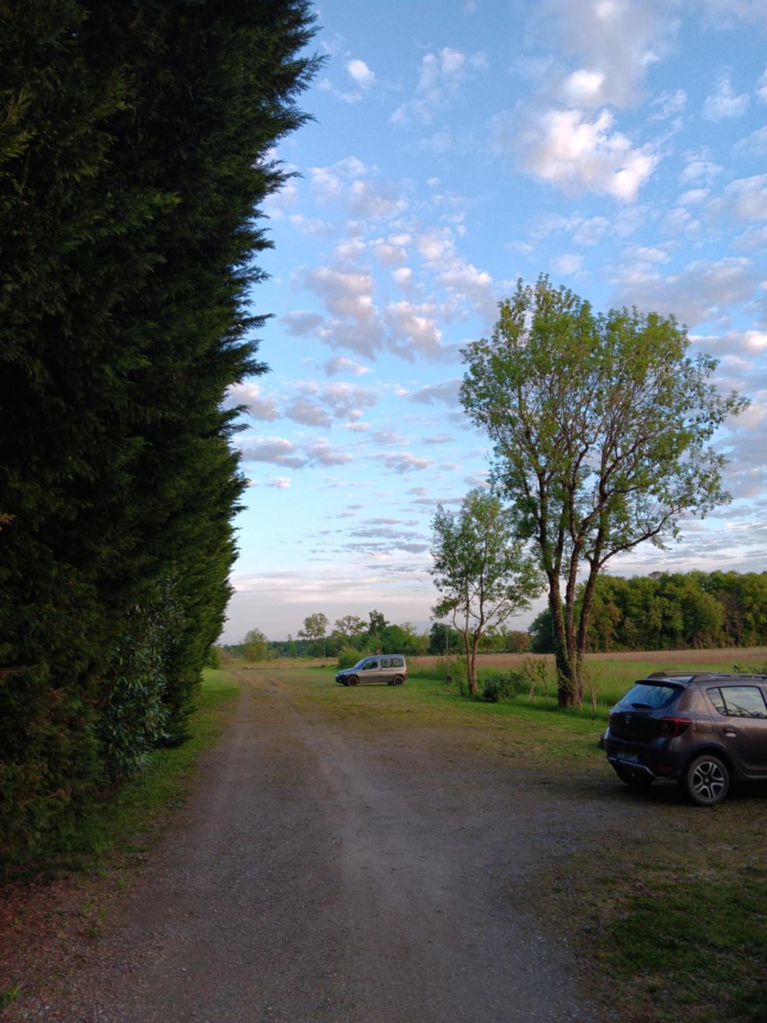 Gite Au Moulin Du Comte Bourrouillan Zewnętrze zdjęcie
